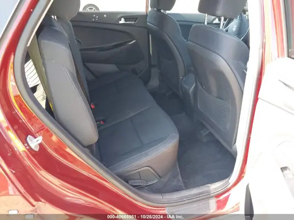 KM8J2CA44KU923896 2019 HYUNDAI TUCSON - Image 8