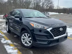 KM8J2CA44KU945932 2019 HYUNDAI TUCSON