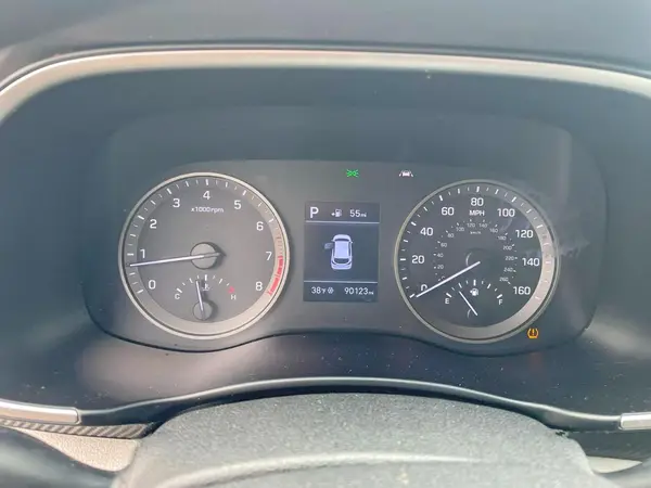 KM8J2CA44KU945932 2019 HYUNDAI TUCSON - Image 8