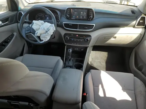 KM8J2CA44KU945994 2019 HYUNDAI TUCSON - Image 8
