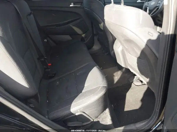 KM8J2CA44KU949365 2019 HYUNDAI TUCSON - Image 8