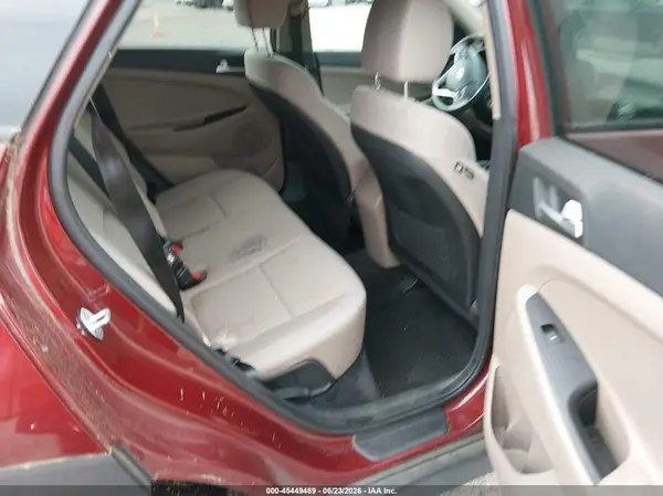 KM8J2CA44KU979112 2019 HYUNDAI TUCSON - Image 8