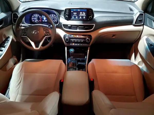 KM8J2CA44KU997593 2019 HYUNDAI TUCSON - Image 8