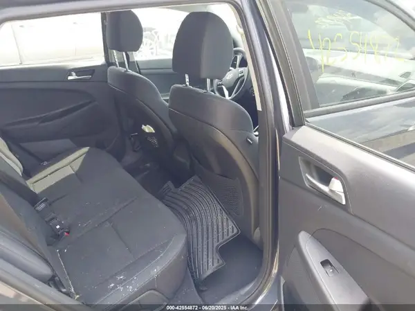 KM8J2CA44LU112147 2020 HYUNDAI TUCSON - Image 8