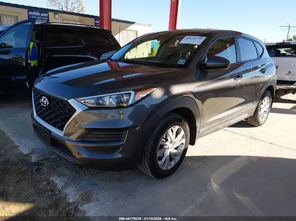 KM8J2CA44LU140482 2020 HYUNDAI TUCSON - Image 2