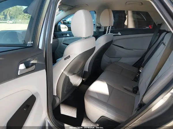 KM8J2CA44LU140482 2020 HYUNDAI TUCSON - Image 8