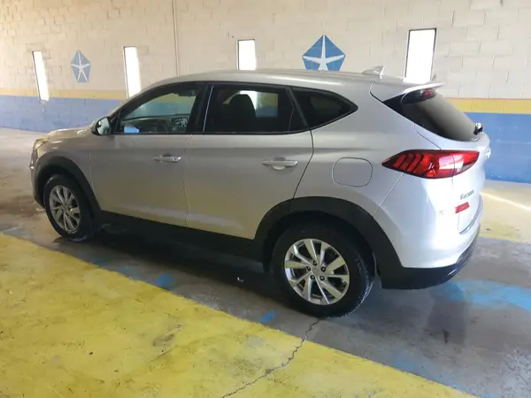 KM8J2CA44LU166001 2020 HYUNDAI TUCSON - Image 2