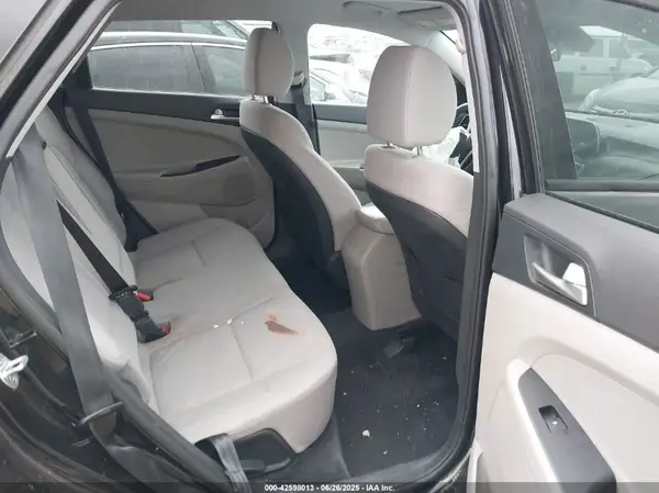 KM8J2CA44LU190539 2020 HYUNDAI TUCSON - Image 8