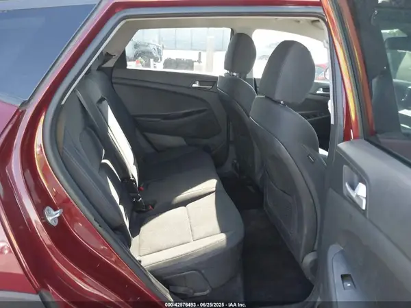 KM8J2CA44LU212040 2020 HYUNDAI TUCSON - Image 8