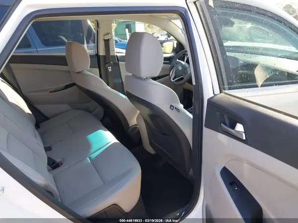 KM8J2CA44LU256961 2020 HYUNDAI TUCSON - Image 8