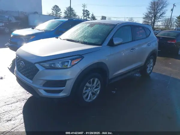 KM8J2CA44MU308820 2021 HYUNDAI TUCSON - Image 2