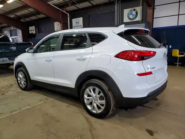 KM8J2CA44MU367270 2021 HYUNDAI TUCSON - Image 2