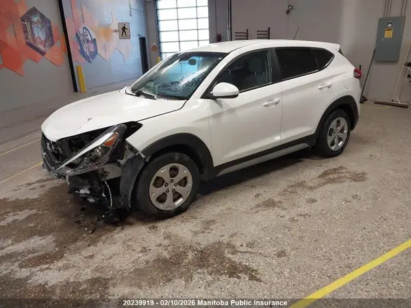 KM8J2CA45HU481283 2017 HYUNDAI TUCSON - Image 2