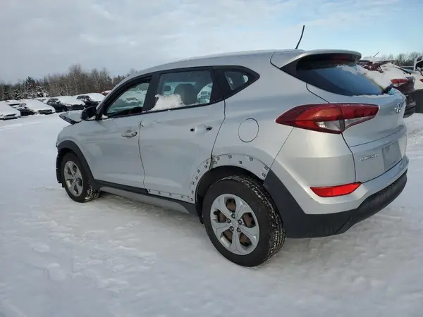 KM8J2CA45HU558086 2017 HYUNDAI TUCSON - Image 2