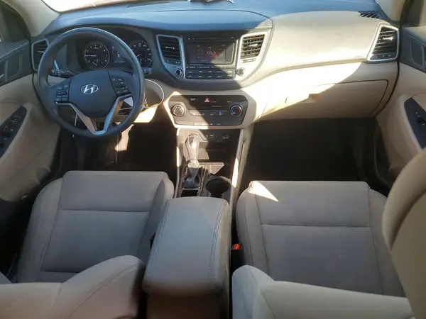 KM8J2CA45JU631107 2018 HYUNDAI TUCSON - Image 8