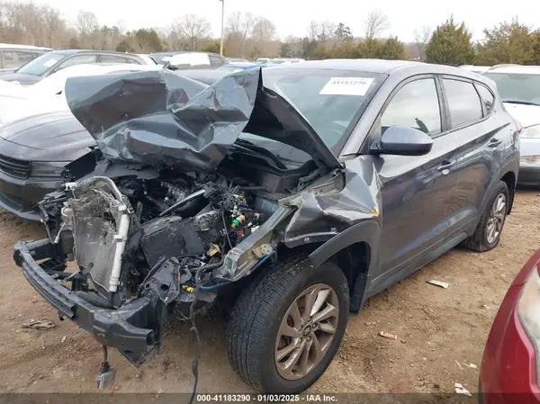 KM8J2CA45JU681408 2018 HYUNDAI TUCSON - Image 2