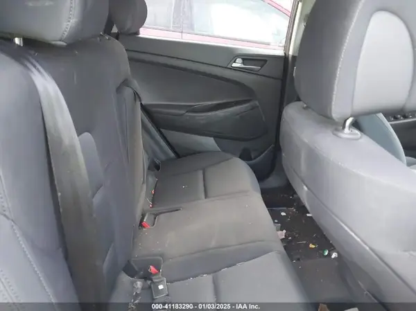 KM8J2CA45JU681408 2018 HYUNDAI TUCSON - Image 8