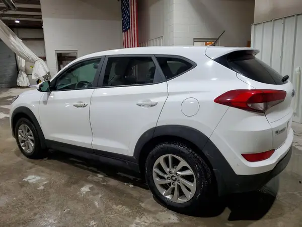 KM8J2CA45JU684356 2018 HYUNDAI TUCSON - Image 2