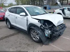 KM8J2CA45JU684597 2018 HYUNDAI TUCSON