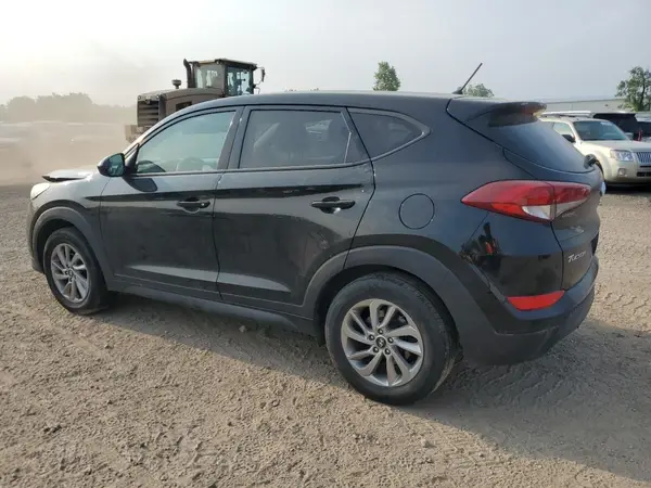 KM8J2CA45JU803958 2018 HYUNDAI TUCSON - Image 2