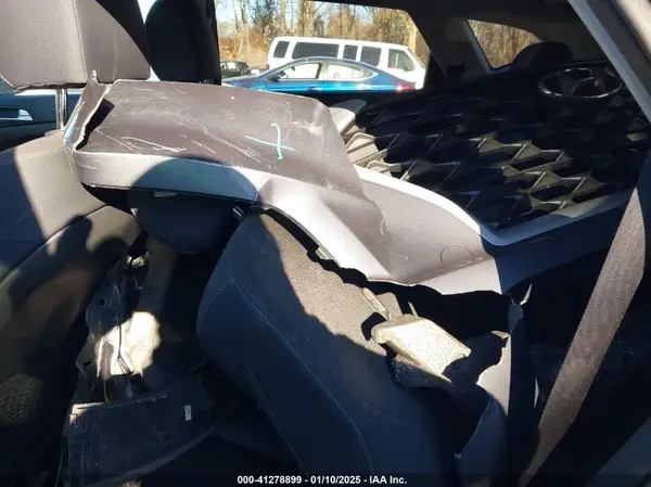 KM8J2CA45KU011066 2019 HYUNDAI TUCSON - Image 8