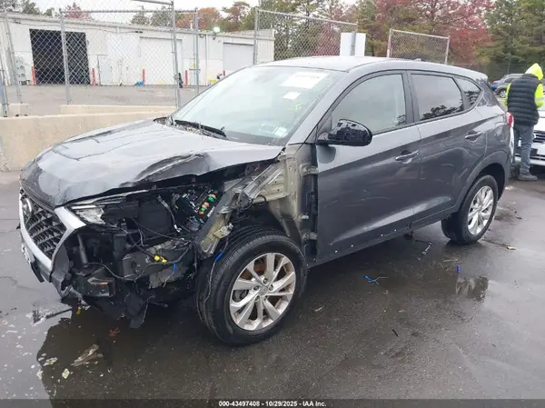 KM8J2CA45KU039689 2019 HYUNDAI TUCSON - Image 2