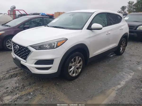 KM8J2CA45KU055570 2019 HYUNDAI TUCSON - Image 2