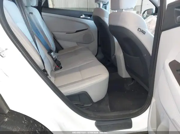 KM8J2CA45KU064785 2019 HYUNDAI TUCSON - Image 8