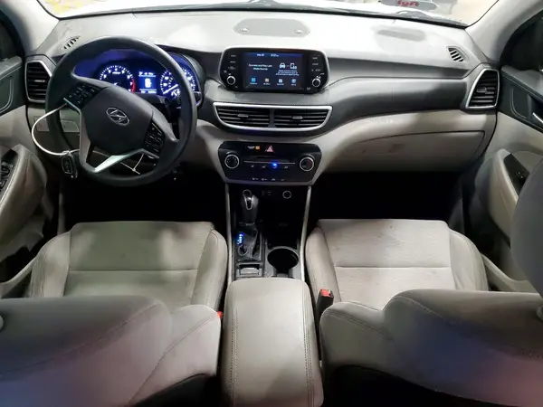KM8J2CA45KU072711 2019 HYUNDAI TUCSON - Image 8