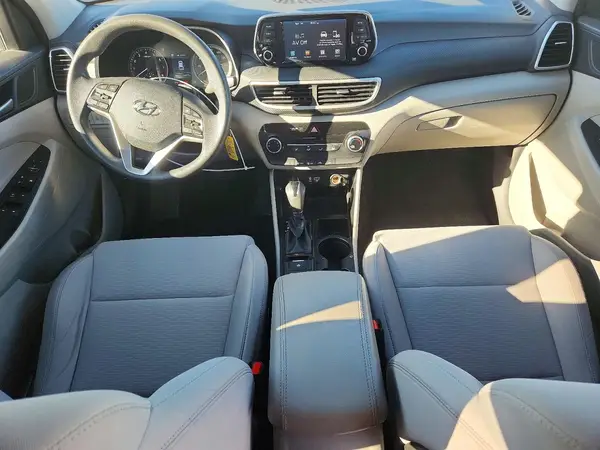 KM8J2CA45KU840560 2019 HYUNDAI TUCSON - Image 8