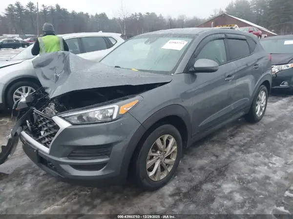KM8J2CA45KU845502 2019 HYUNDAI TUCSON - Image 2