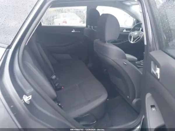 KM8J2CA45KU845502 2019 HYUNDAI TUCSON - Image 8