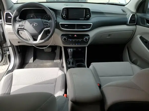 KM8J2CA45KU892268 2019 HYUNDAI TUCSON - Image 8