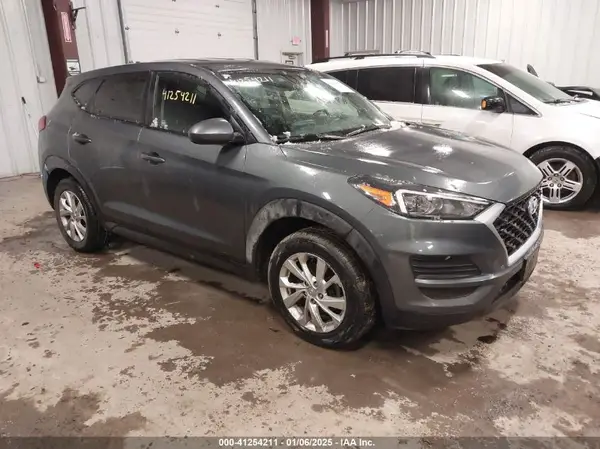 KM8J2CA45KU914995 2019 HYUNDAI TUCSON - Image 1