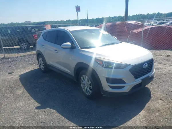 KM8J2CA45KU918920 2019 HYUNDAI TUCSON - Image 1