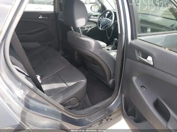 KM8J2CA45KU941324 2019 HYUNDAI TUCSON - Image 8