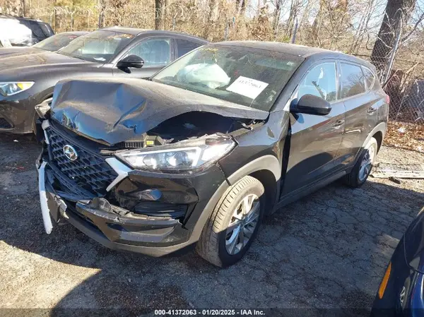 KM8J2CA45KU951058 2019 HYUNDAI TUCSON - Image 2