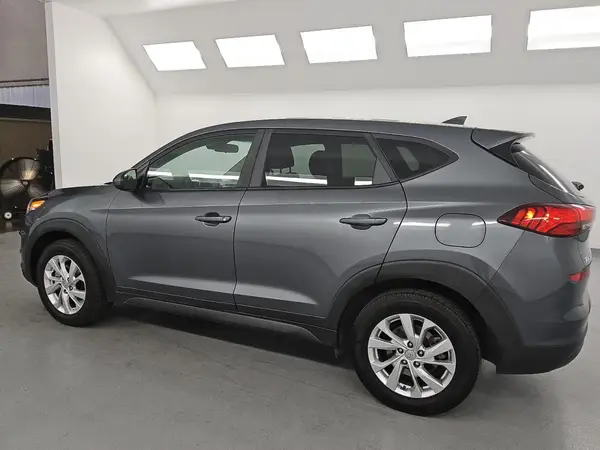 KM8J2CA45KU951898 2019 HYUNDAI TUCSON - Image 2