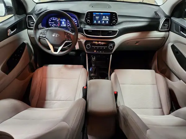 KM8J2CA45KU953196 2019 HYUNDAI TUCSON - Image 8