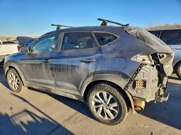 KM8J2CA45KU983525 2019 HYUNDAI TUCSON - Image 2