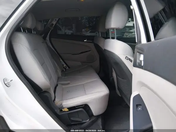 KM8J2CA45LU089090 2020 HYUNDAI TUCSON - Image 8