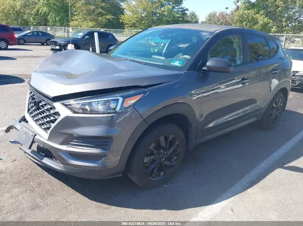 KM8J2CA45LU138756 2020 HYUNDAI TUCSON - Image 2
