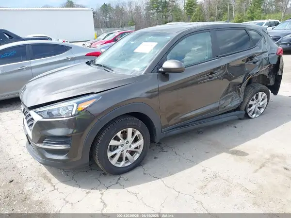 KM8J2CA45LU203752 2020 HYUNDAI TUCSON - Image 2