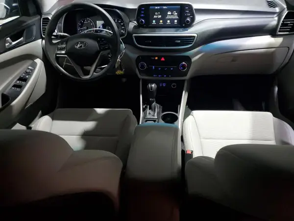 KM8J2CA45LU217702 2020 HYUNDAI TUCSON - Image 8