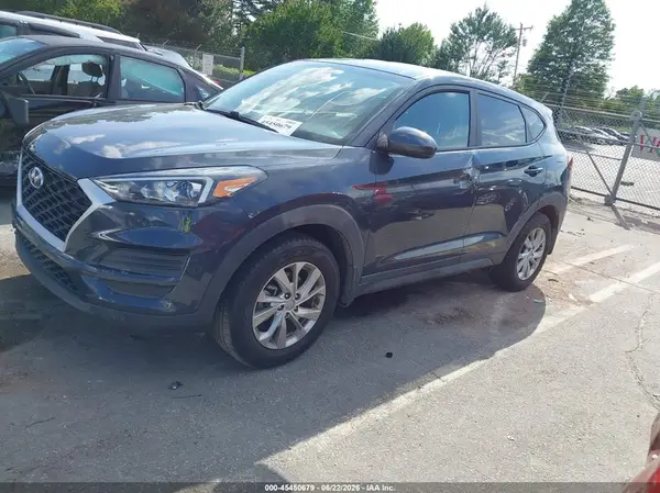 KM8J2CA45LU256807 2020 HYUNDAI TUCSON - Image 2