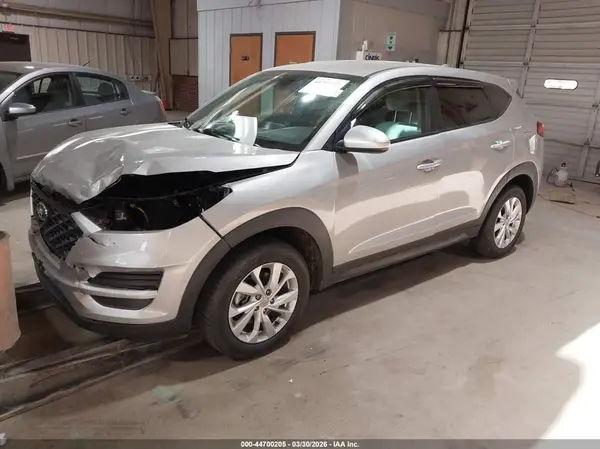 KM8J2CA45LU266074 2020 HYUNDAI TUCSON - Image 2