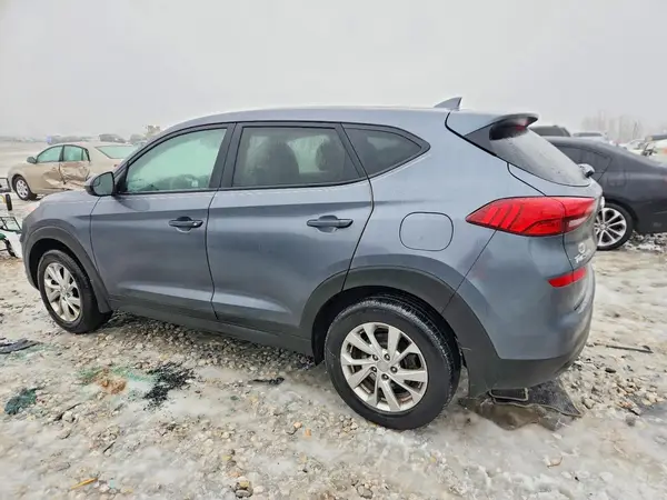 KM8J2CA45MU297360 2021 HYUNDAI TUCSON - Image 2