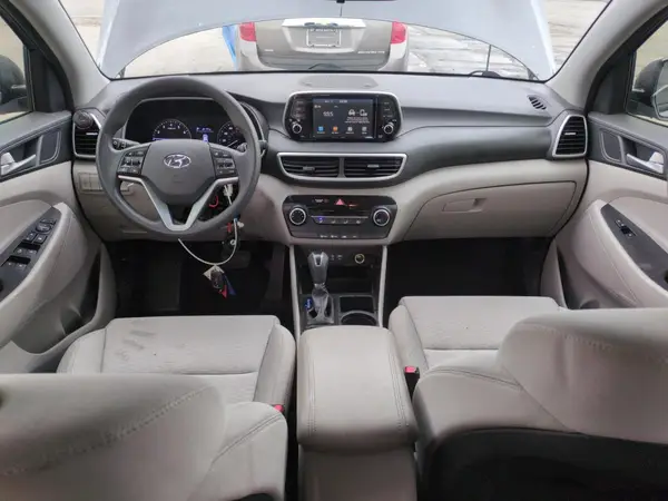 KM8J2CA45MU306204 2021 HYUNDAI TUCSON - Image 8
