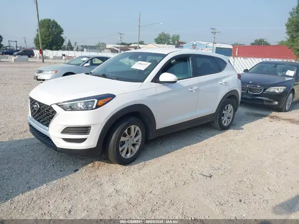 KM8J2CA45MU344130 2021 HYUNDAI TUCSON - Image 2
