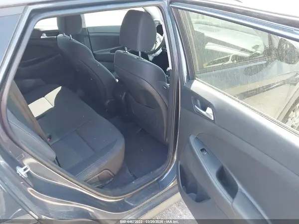KM8J2CA45MU347769 2021 HYUNDAI TUCSON - Image 8